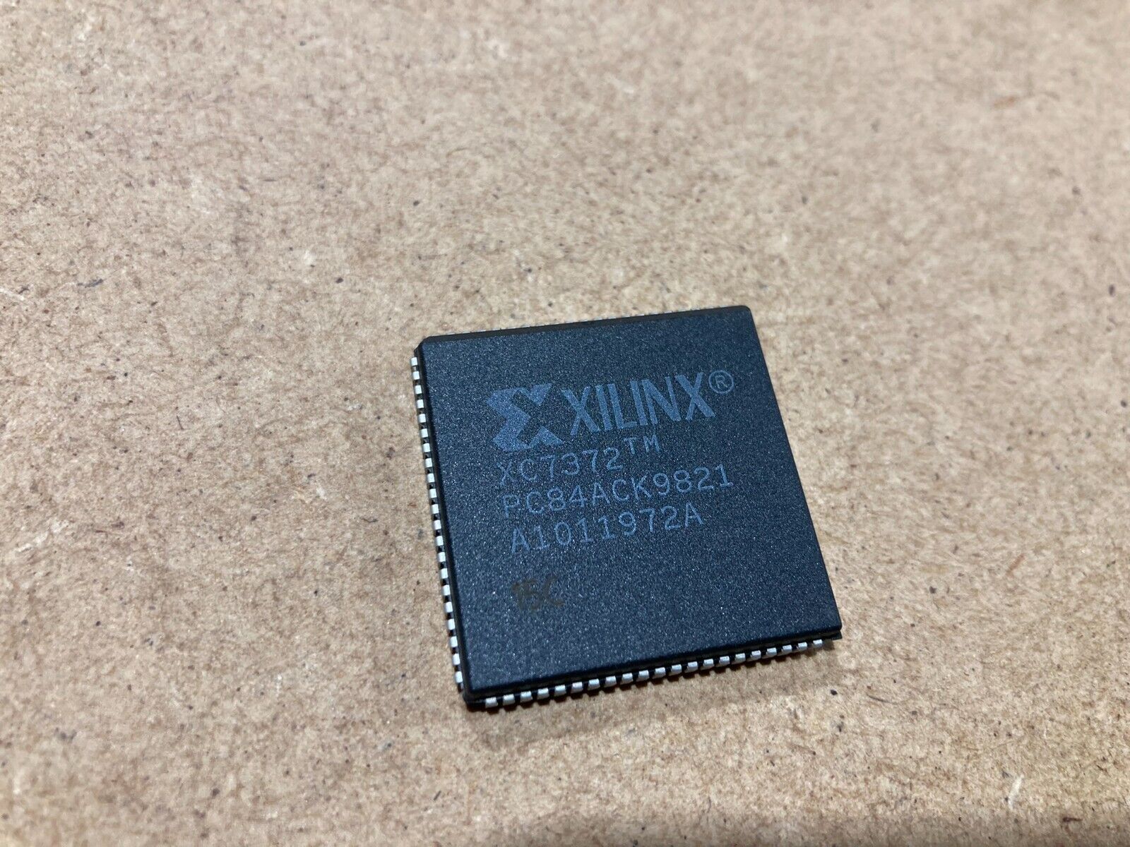 XC7372TM